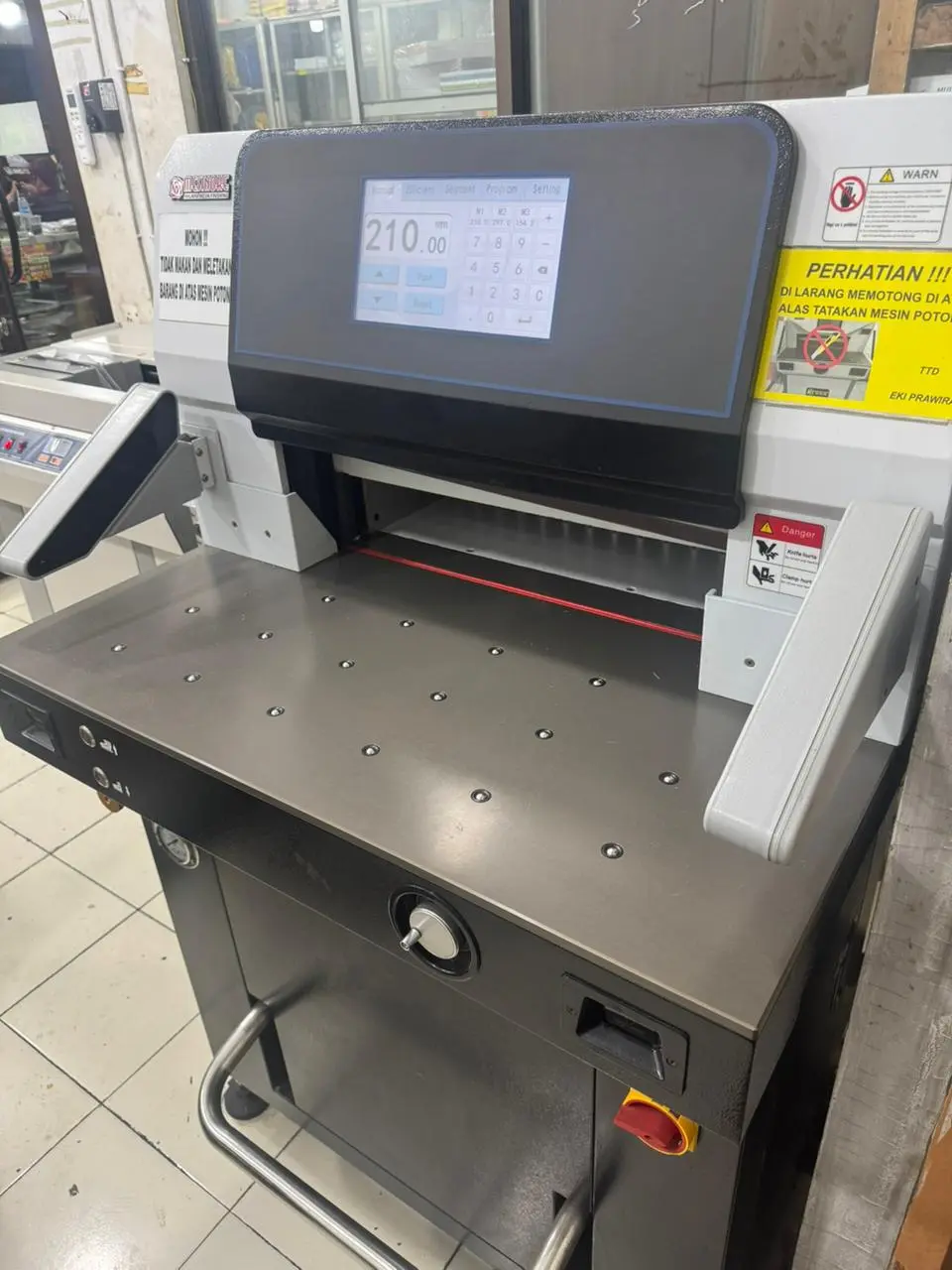 Mesin Potong
